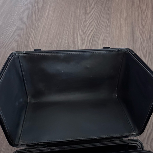 MAC Black gray Makeup Case - Picture 5 of 16